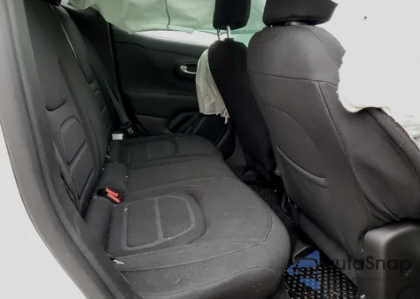 2022 Jeep Renegade Latitude из США, поврежденный, VIN ZACNJDB10NPN90182